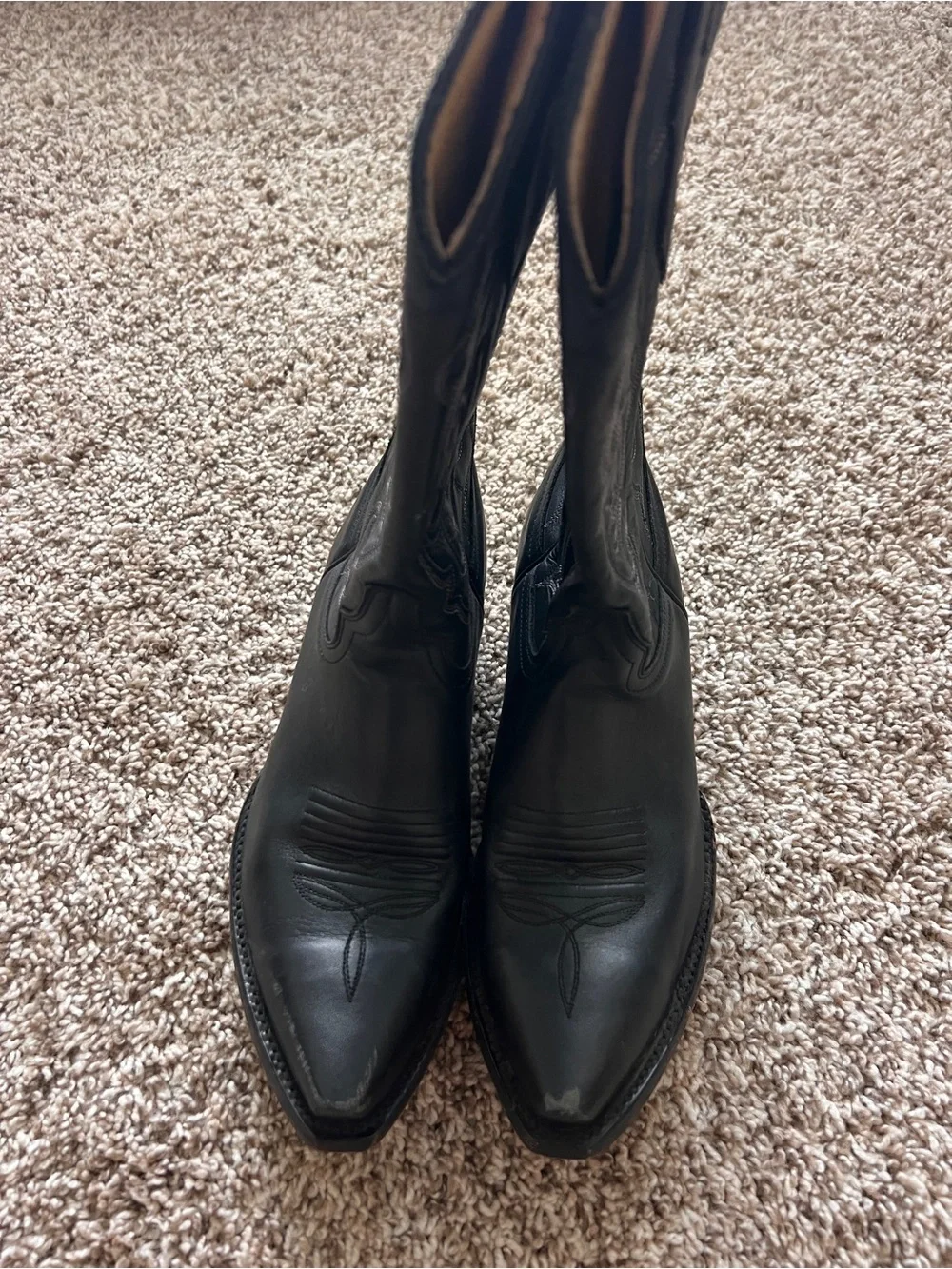 Cavender’s Women's Black Leather Embroidered Western Pointed Toe Boot -Size 8.5
